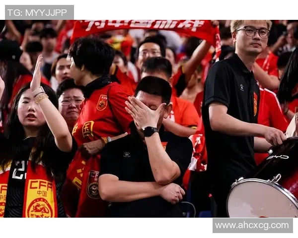 足球场上的爆笑瞬间:球星失误、奇葩动作与搞笑庆祝集锦大放送 足球场上的爆笑瞬间:球星失误、奇葩动作与搞笑庆祝集锦大放送